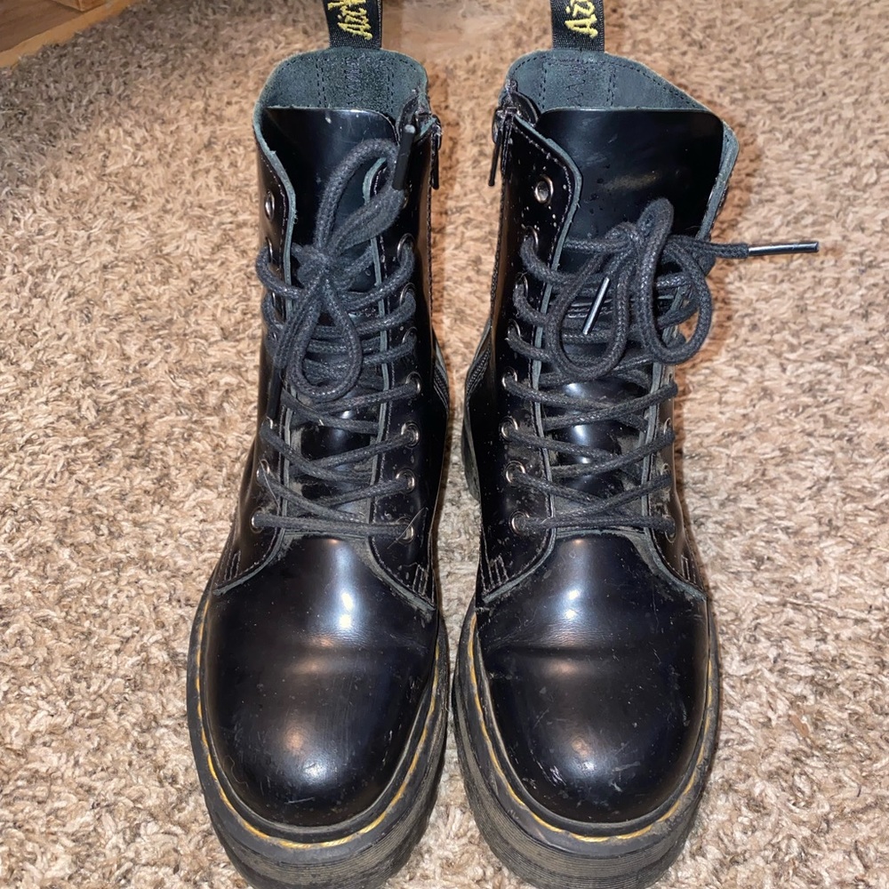 Platform Black Dr. Martens